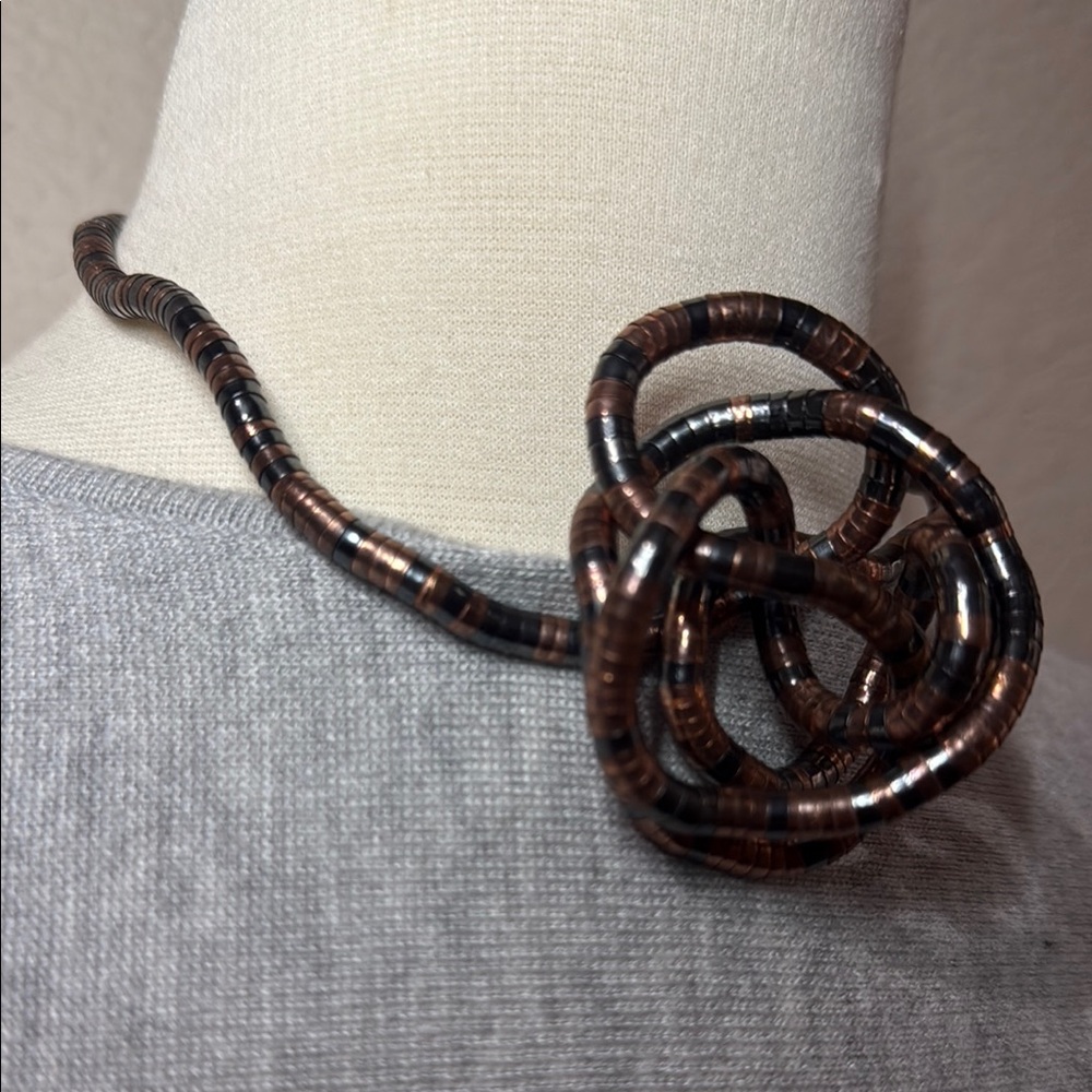 Vintage Bendable Shapeable Multitone Flexible Met… - image 6